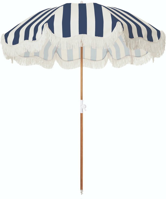 Parasol aux rayures bleues et blanches Holidays - Business & Pleasure - The Cool Republic