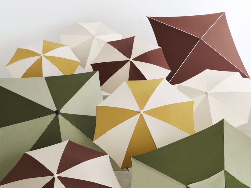 Parasol hexagonal blanc et bordeaux 300x300x240cm Terrazza - HAY - The Cool Republic
