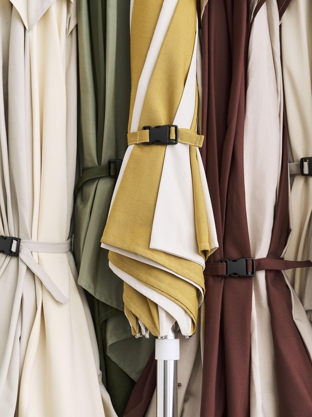 Parasol hexagonal blanc et jaune 300x300x240cm Terrazza - HAY - The Cool Republic