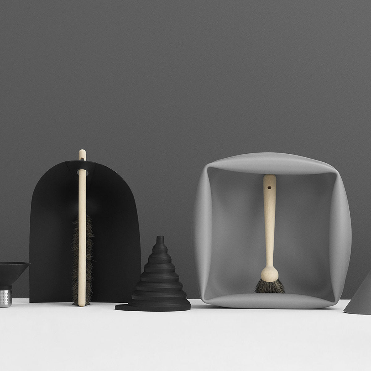 Pelle et balayette - Normann Copenhagen - The Cool Republic