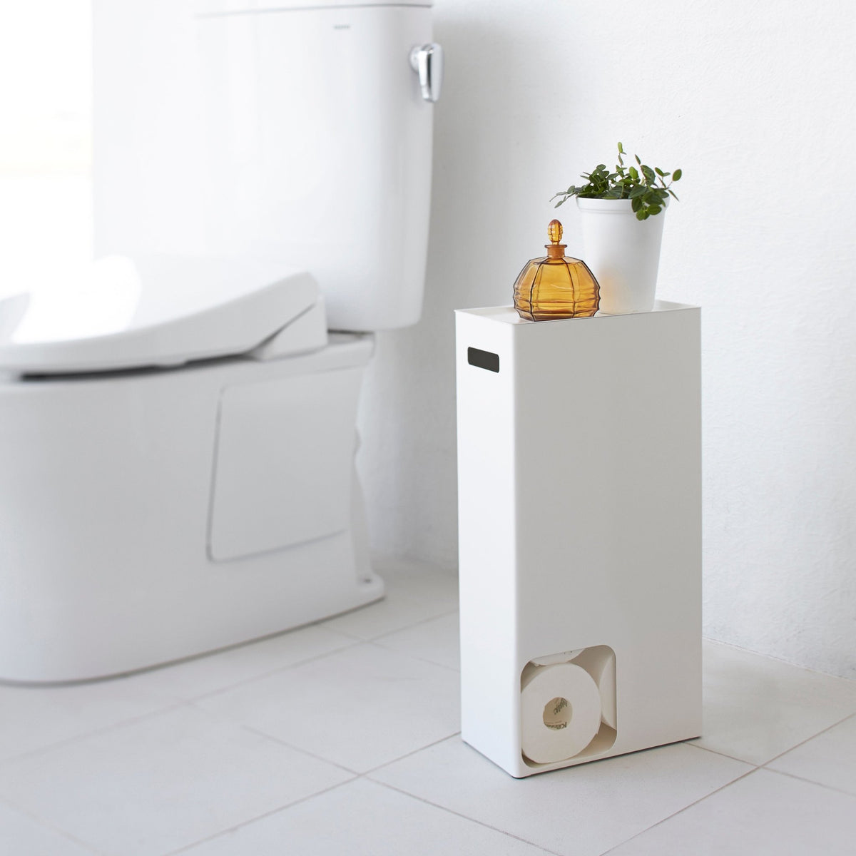 Petit meuble de rangement à papier toilette blanc - Yamazaki - The Cool Republic