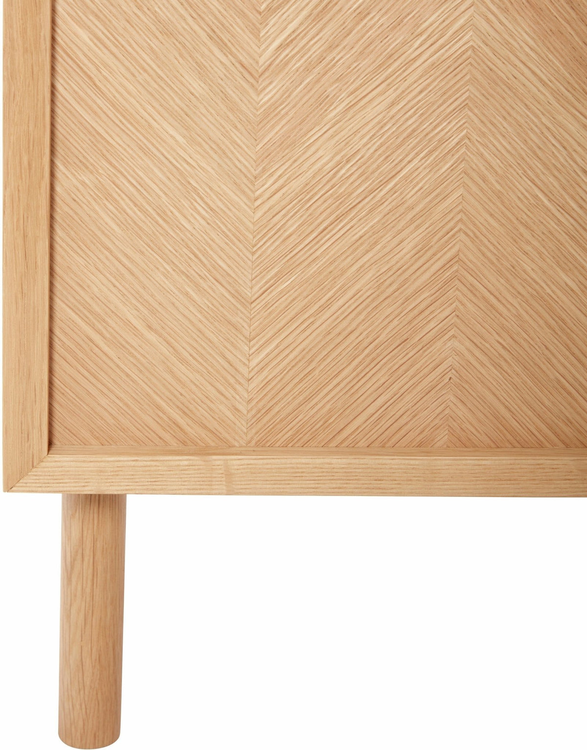 Petite commode en chêne naturel et aux motifs chevron - Hübsch - The Cool Republic