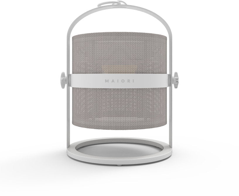 Petite lampe abat - jour taupe clair et cadre blanc La Lampe Petite - Maiori - The Cool Republic