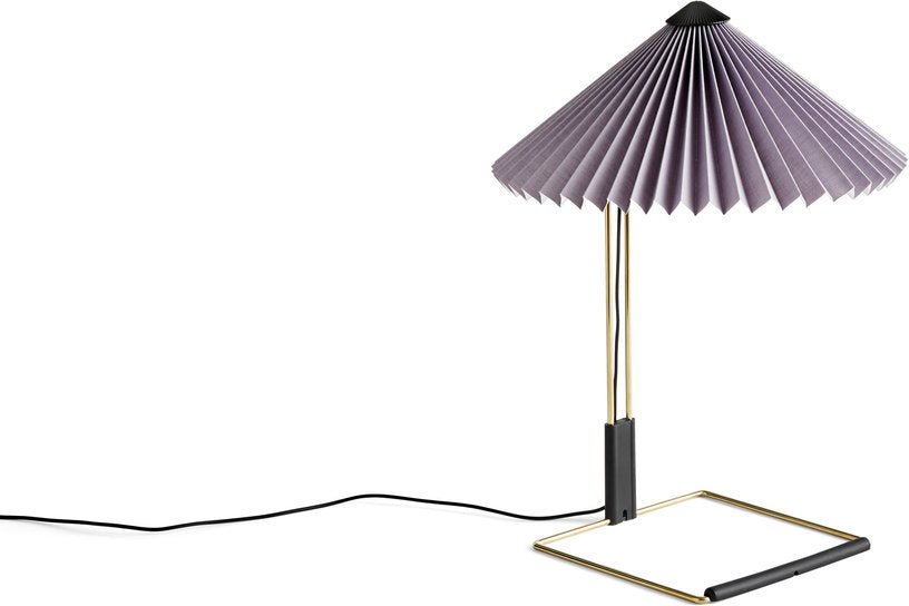 Petite lampe de table lavande et laiton 30 x 38 cm Matin - HAY - The Cool Republic