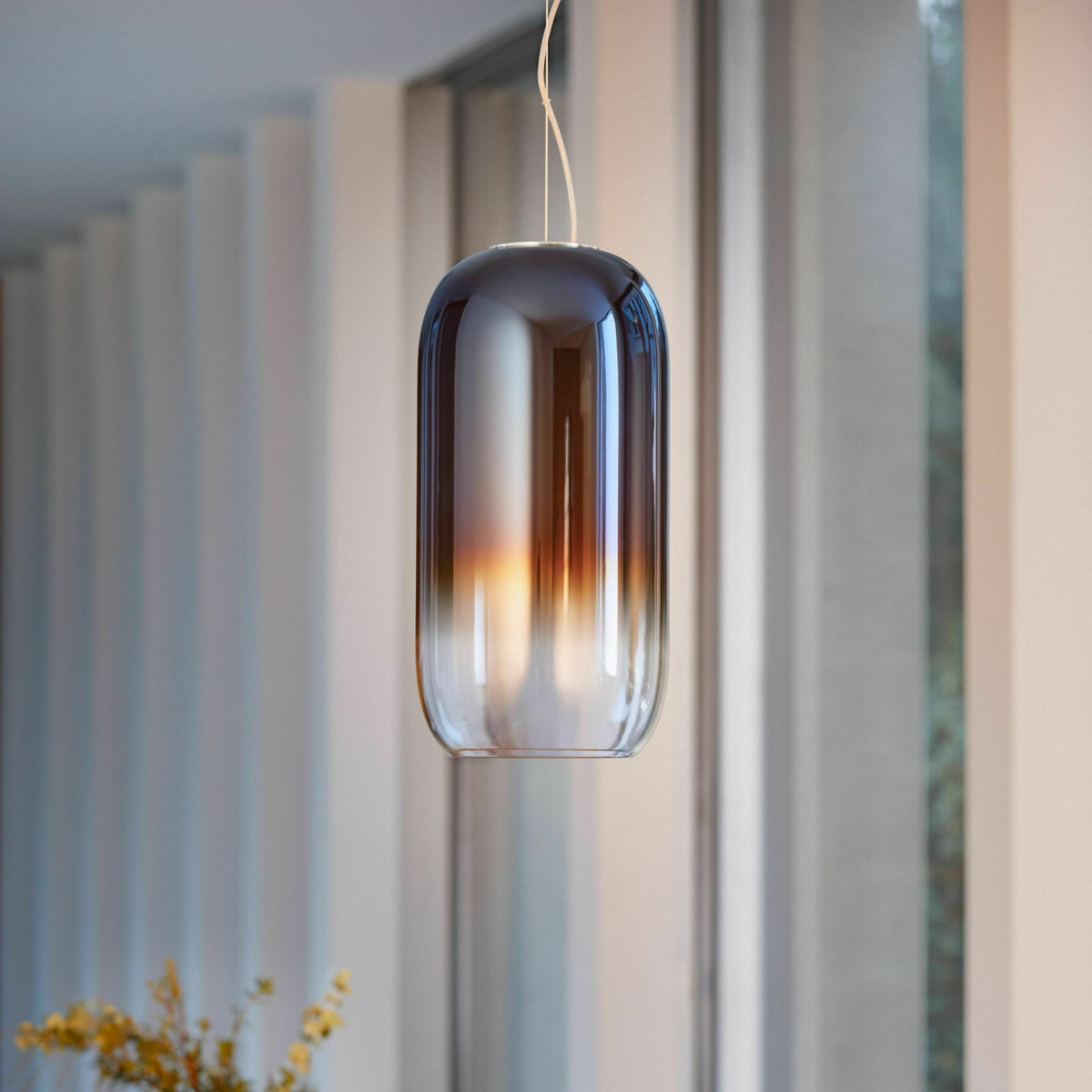 Petite suspension marron cuivrée Gople - Artemide - The Cool Republic