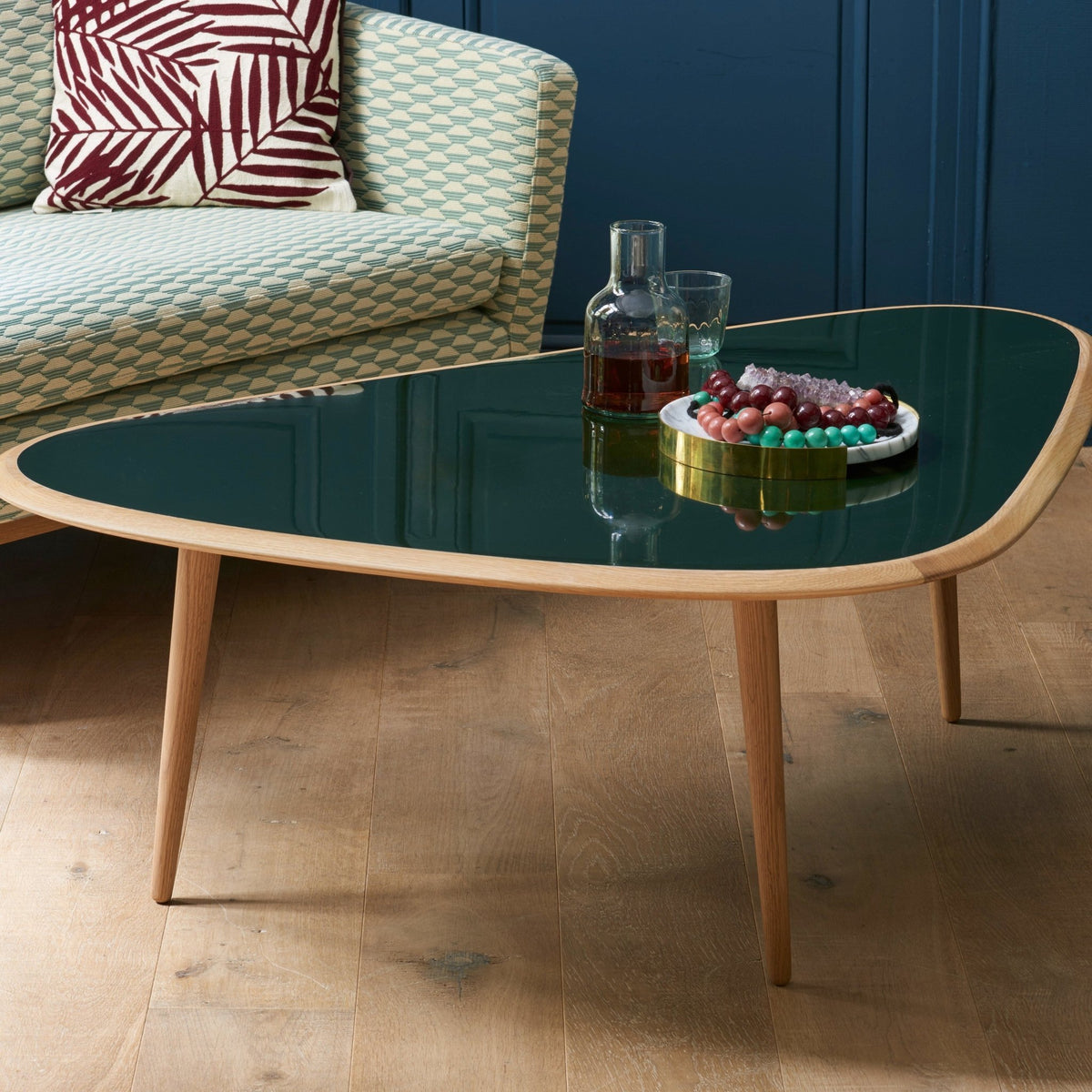 Petite table basse en chêne brut Fifties - RED Edition - The Cool Republic