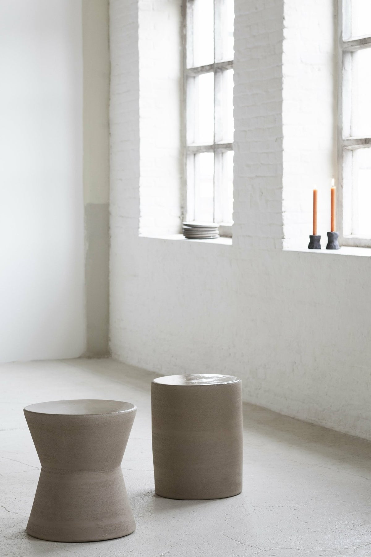 Small beige ceramic side table - Serax - The Cool Republic