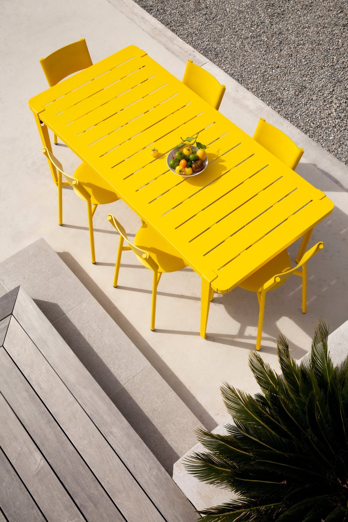 Pied d'extérieur en acier jaune 75 cm Midi - TIPTOE - The Cool Republic
