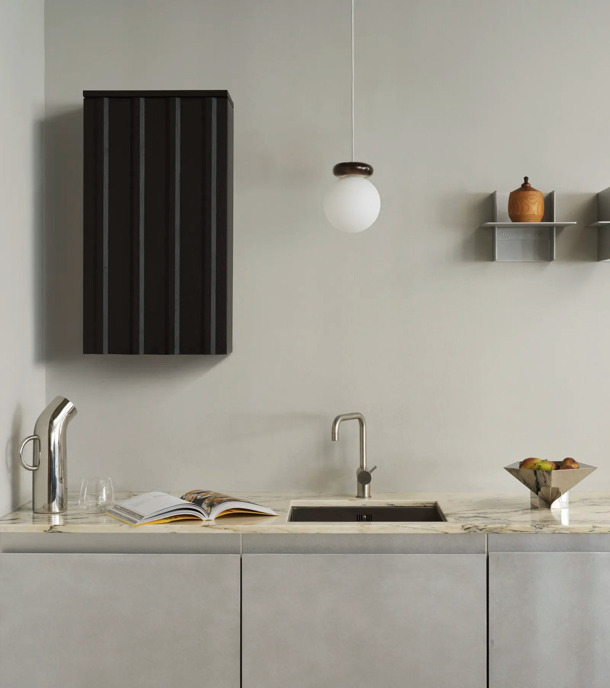 Placard mural en chêne noir 40x23x73cm Rib - Normann Copenhagen - The Cool Republic