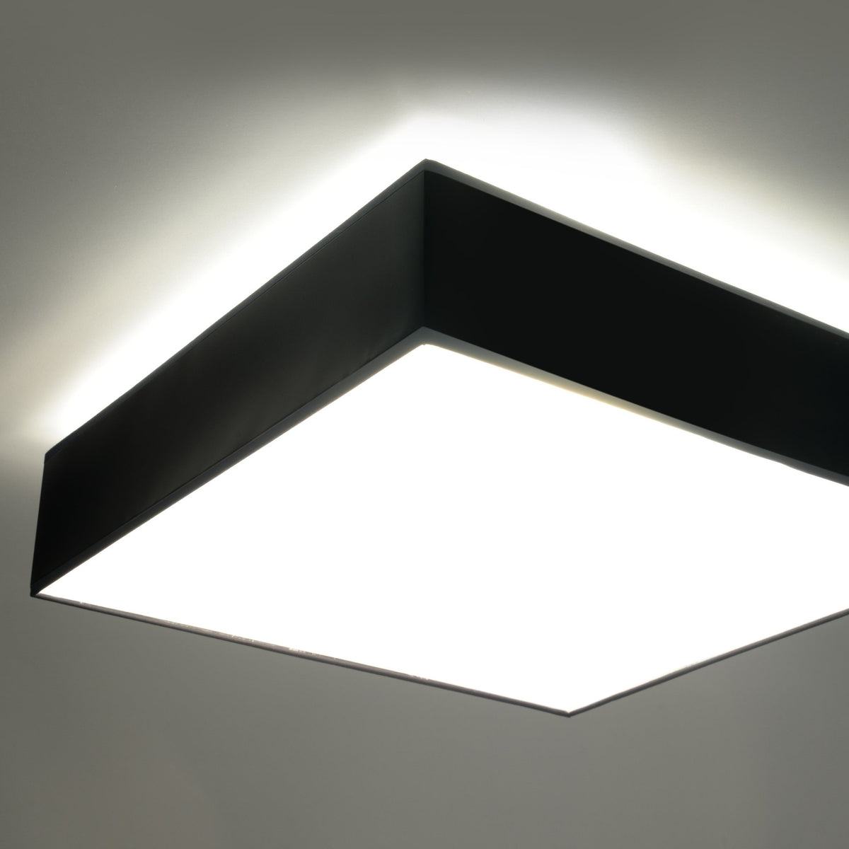 Plafonnier carré noir 45 cm Horus - Sollux - The Cool Republic