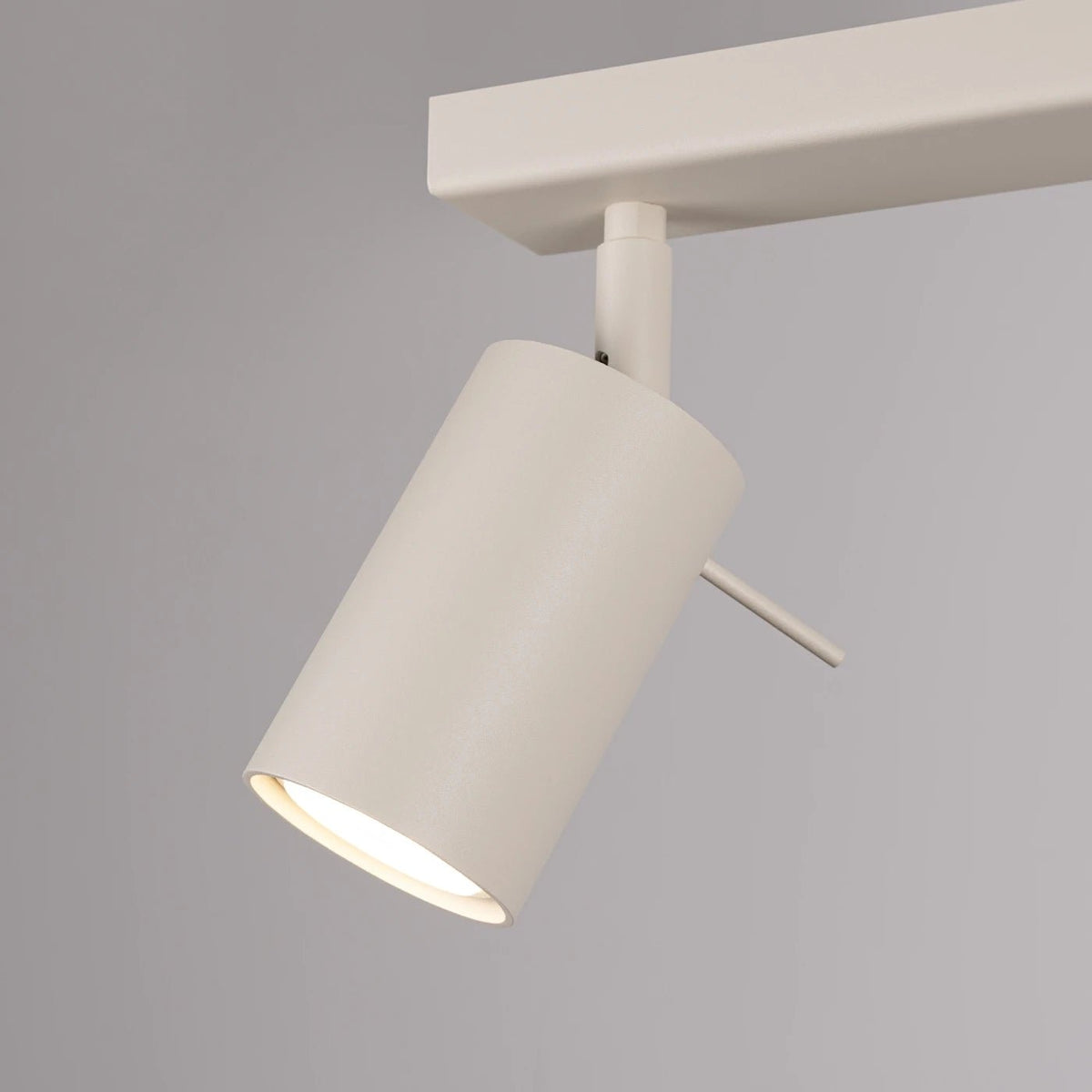 Plafonnier en acier beige 80x6x16cm Ring 4L - Sollux - The Cool Republic