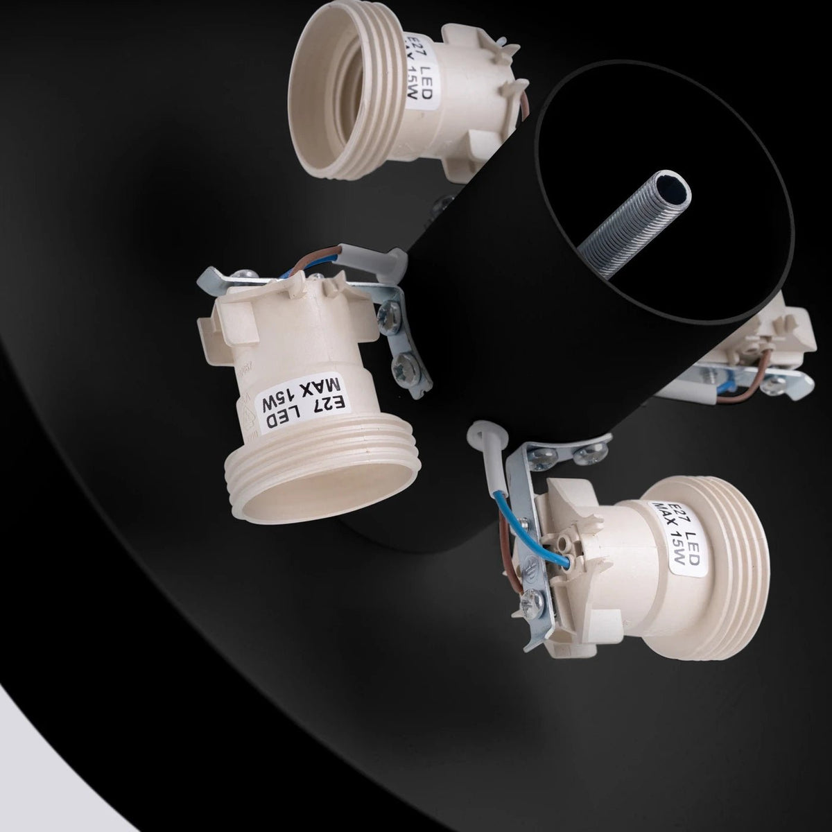 Plafonnier en acier noir 30x15cm Omiq - Sollux - The Cool Republic