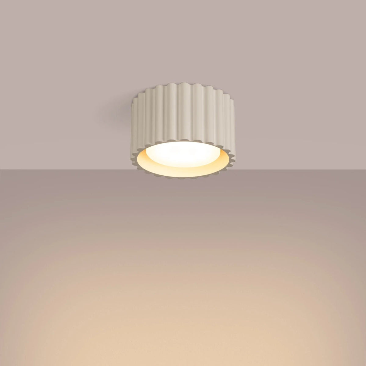 Plafonnier en aluminium beige 10x6cm Aura 1 - Sollux - The Cool Republic