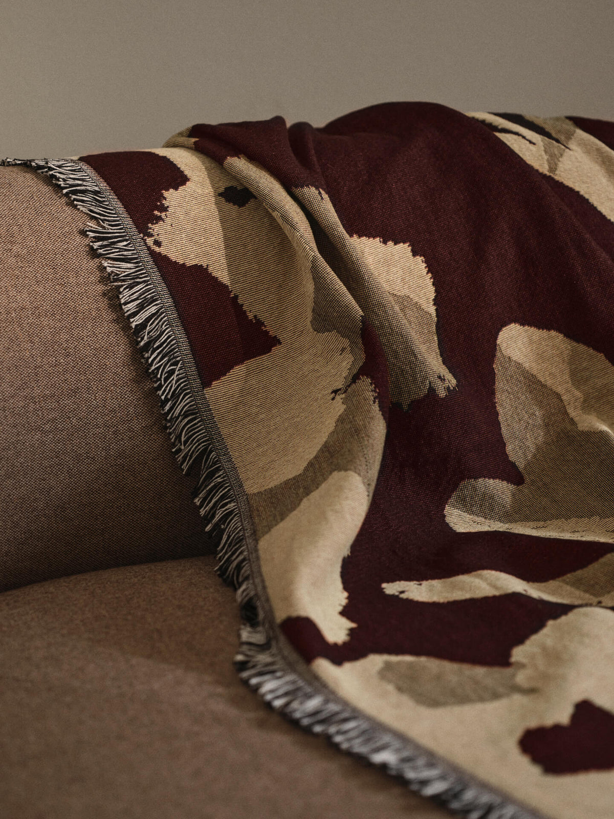 Plaid en coton bio marron foncé 170 x 120 cm Cilla - Ferm Living - The Cool Republic