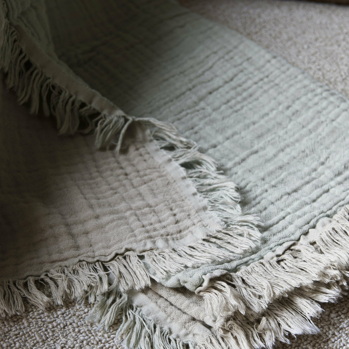 Plaid en coton organique nuage et lait 140 x 210 cm Collect SC32 - &tradition - The Cool Republic