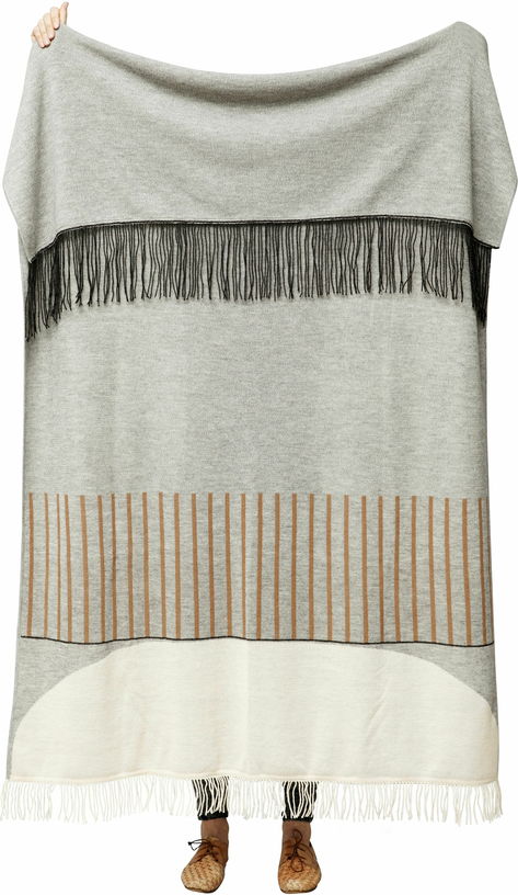 Plaid gris à motifs 130x190 Aymara - Form & Refine - The Cool Republic