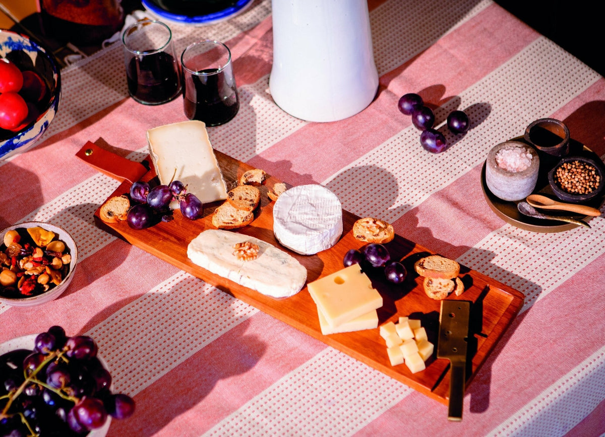 Acacia wood cheese board L - DOIY - The Cool Republic