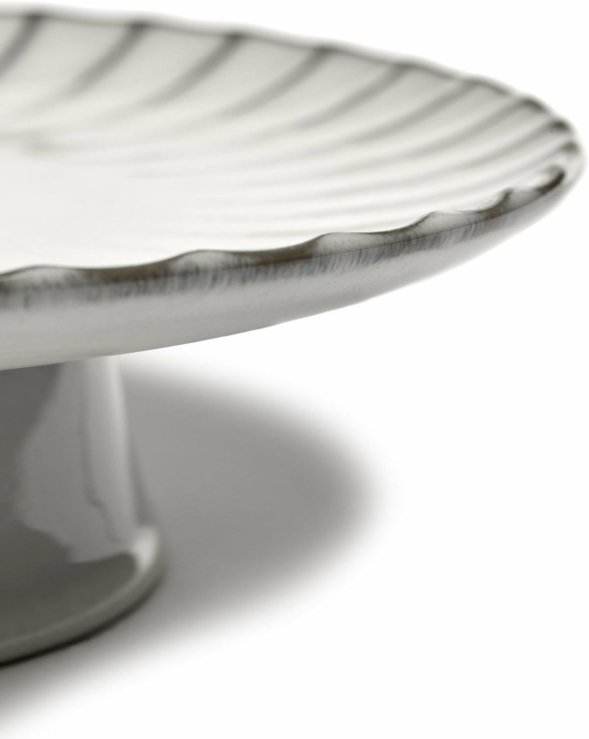 Plat à gâteau en grès blanc 21 x 8 cm Inku - Serax - The Cool Republic