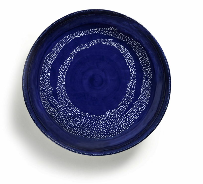 Plat rond bleu 35 cm Dots Feast - Serax - The Cool Republic