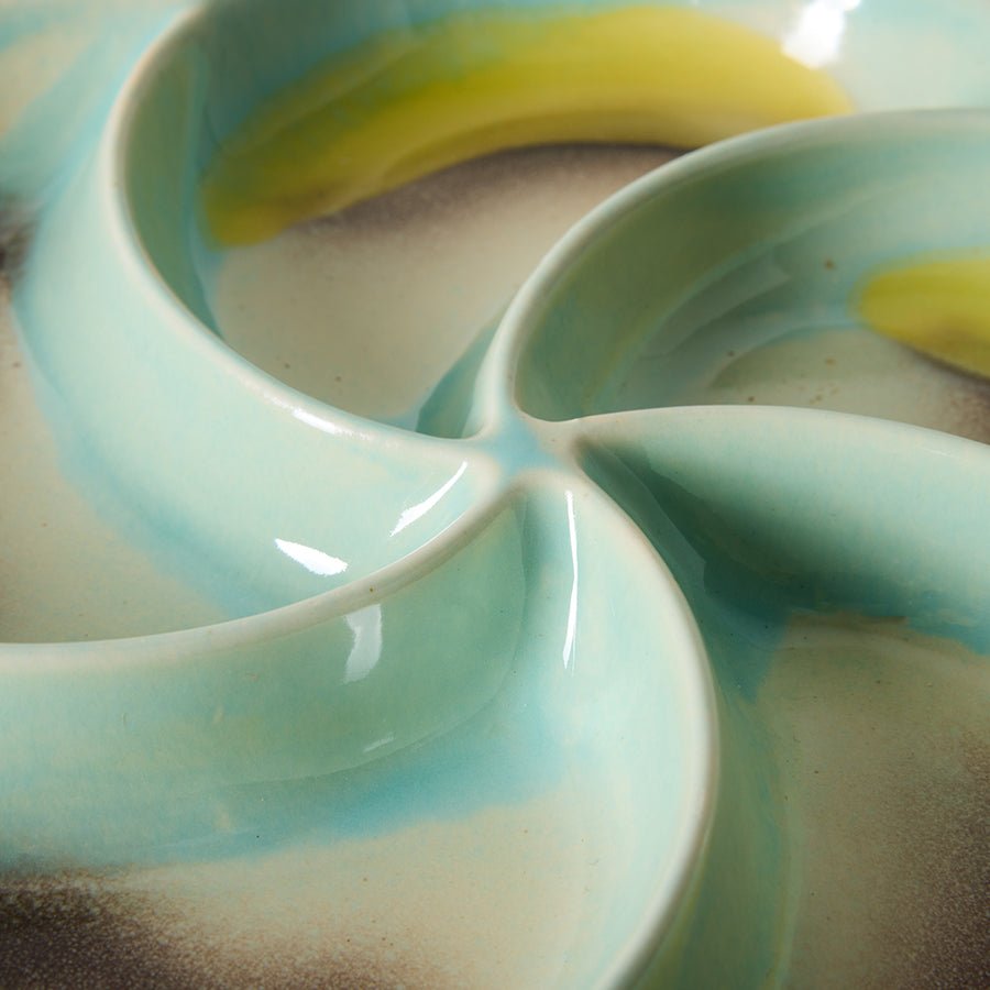 Plateau apéritif en grès bleu jaune 20cm Vaisselle 70s - HKLiving - The Cool Republic