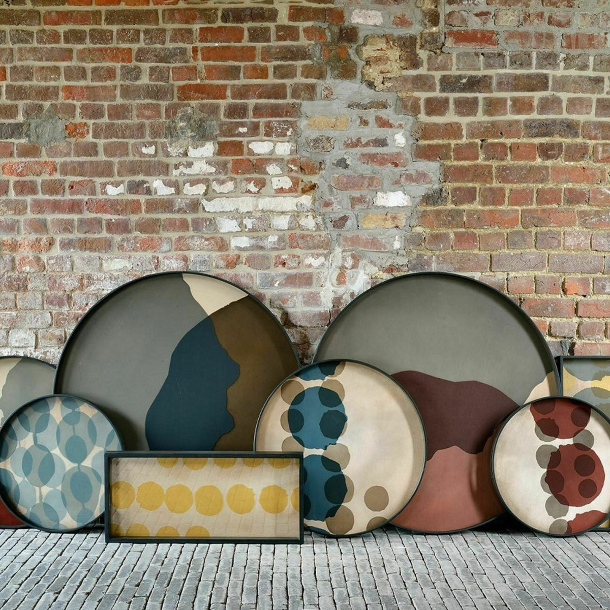 Plateau en verre Layered Dots - Ethnicraft Accessories - The Cool Republic
