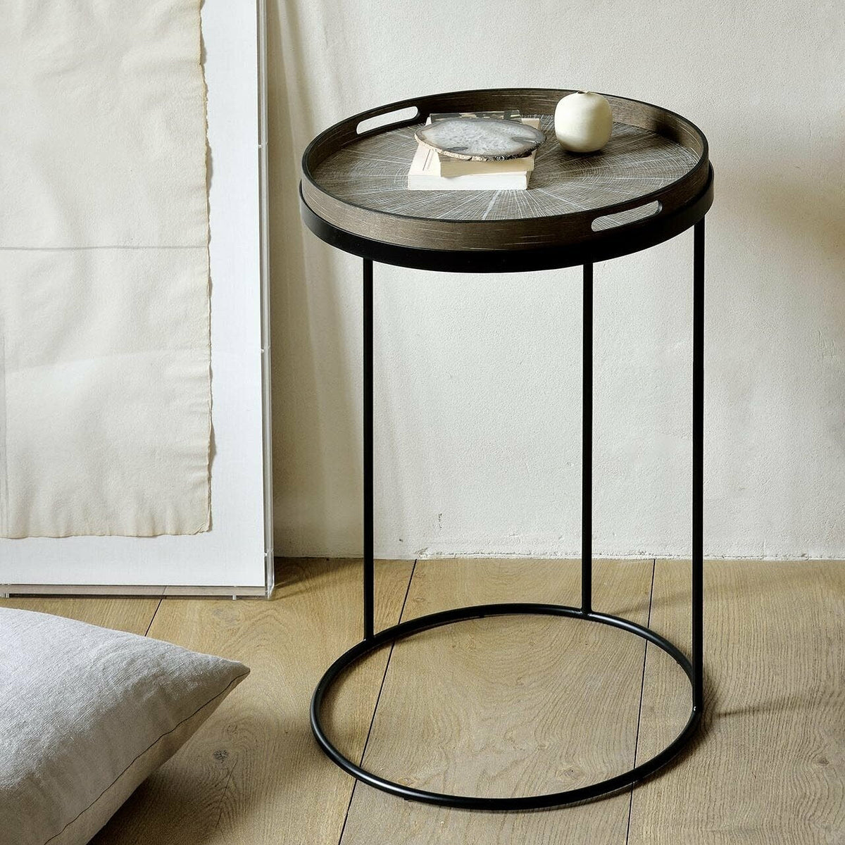 Plateau rond en bois et sérigraphié 48 cm Slice - Ethnicraft Accessories - The Cool Republic