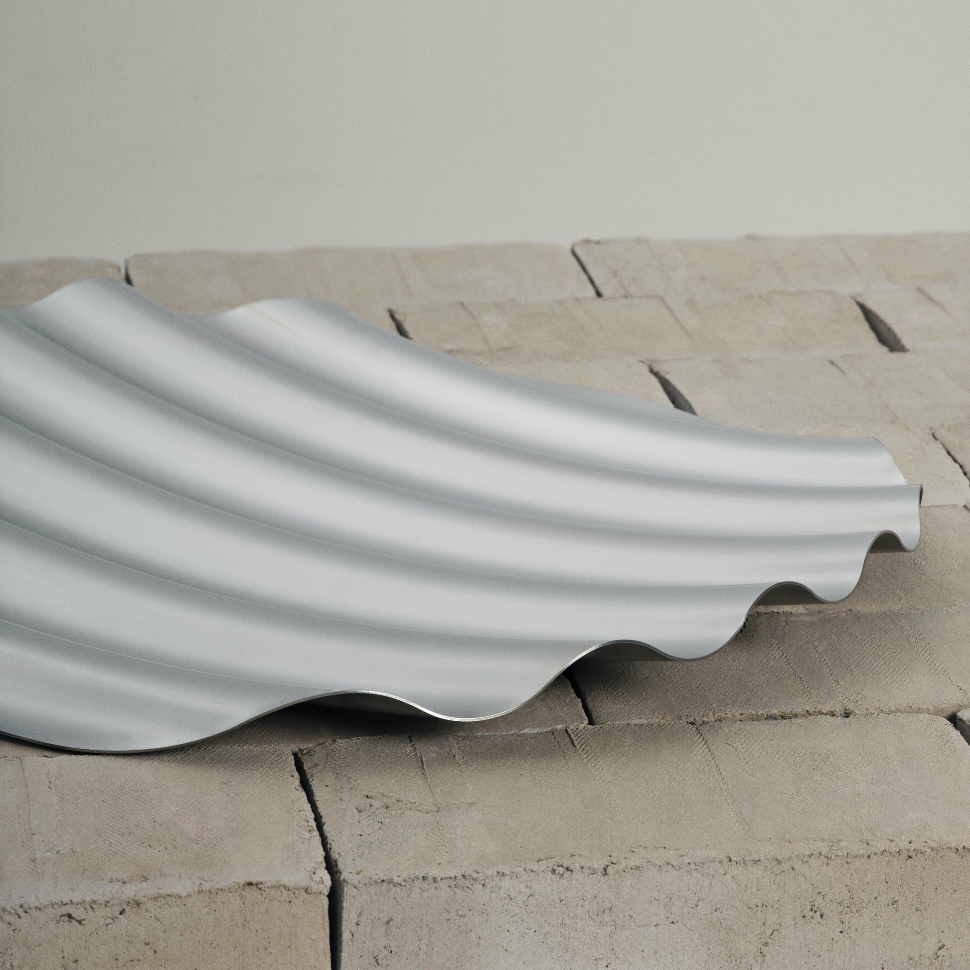 Plateau wave en métal - Muuto - The Cool Republic