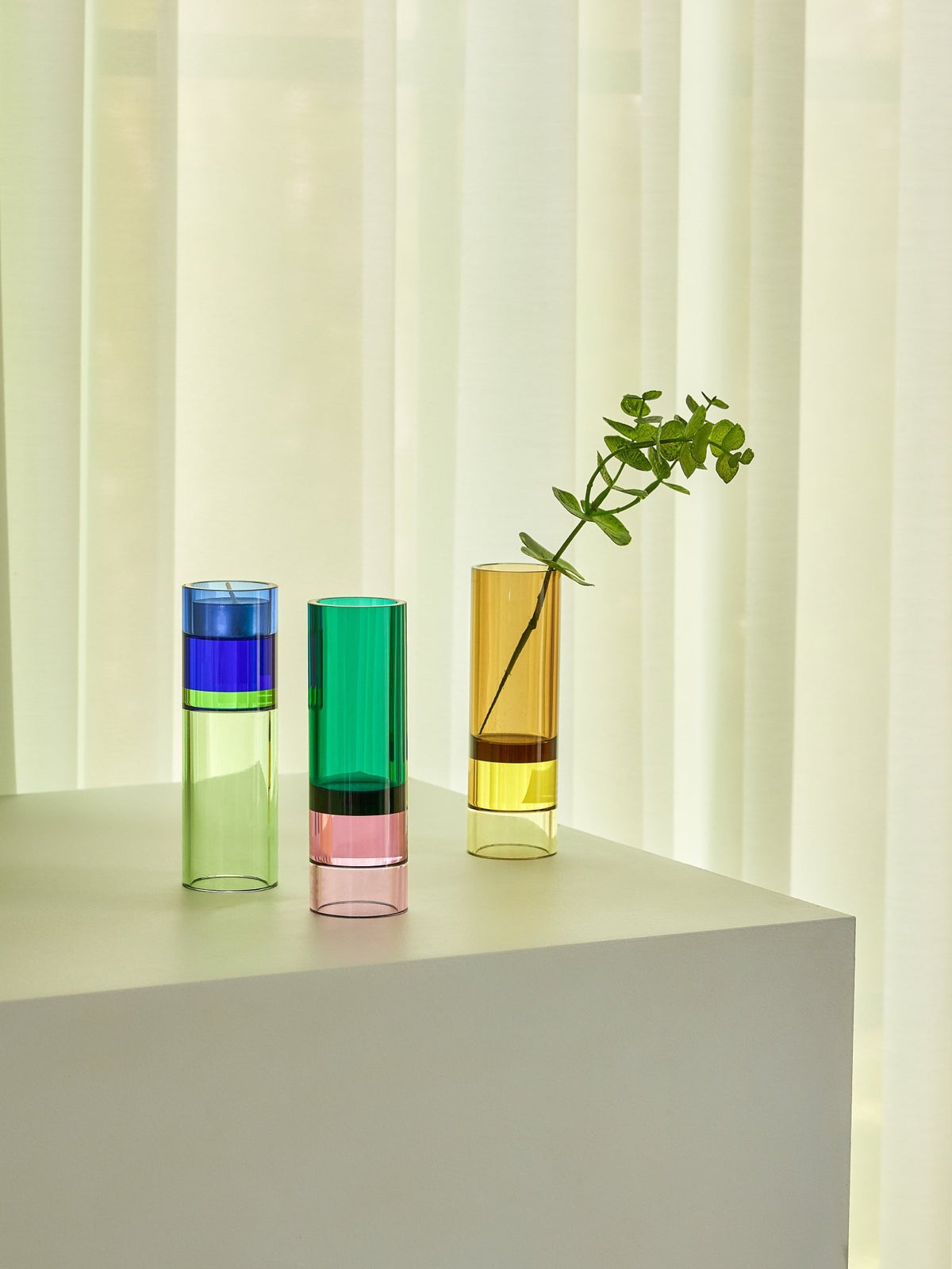 Porte-bougie en cristal vert et rose Astro - Hübsch - The Cool Republic