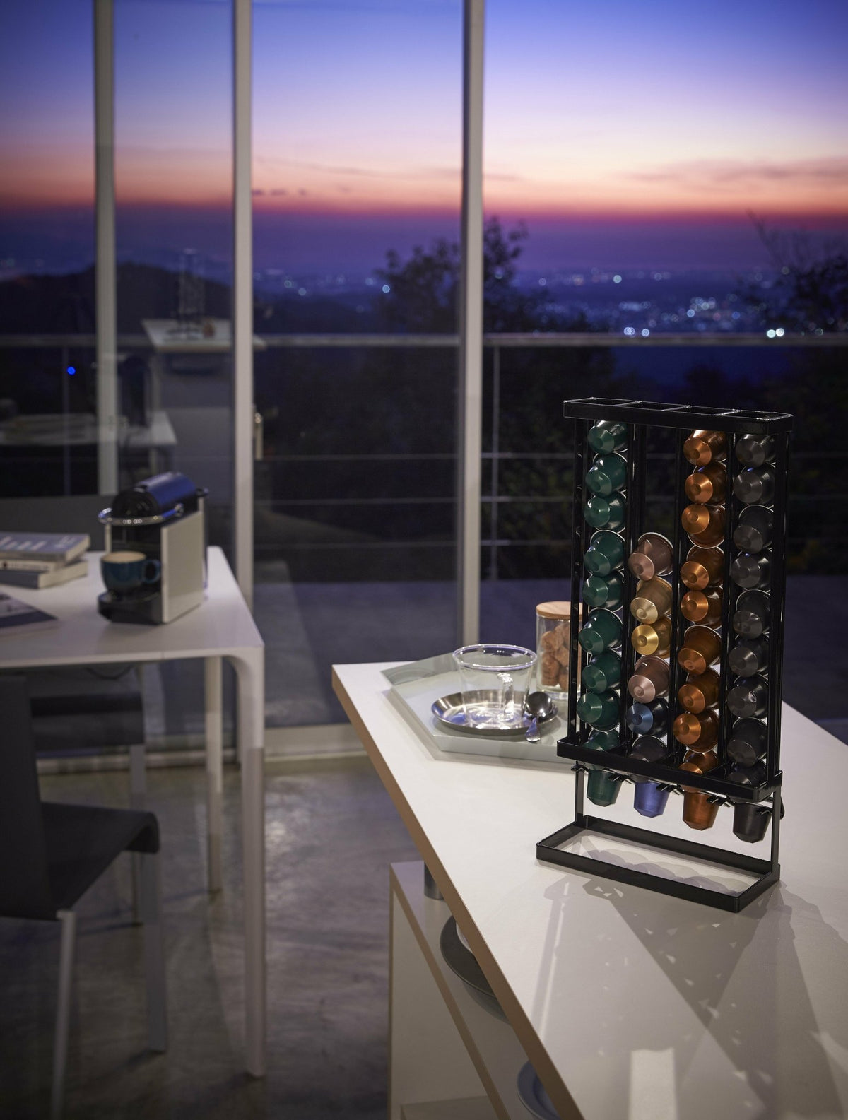 Porte-capsules de café en acier noir S Tower - Yamazaki - The Cool Republic