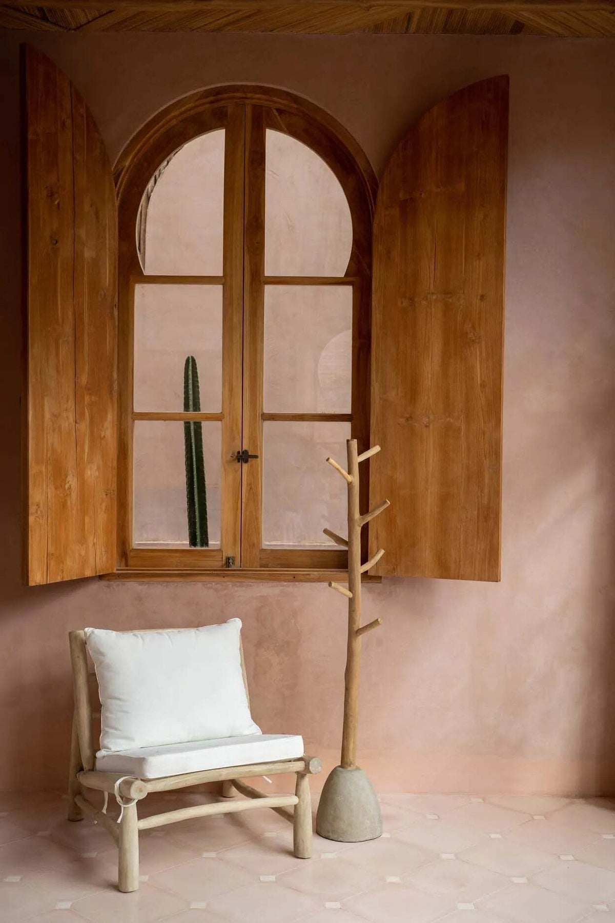 Porte-manteau en béton naturel - Bazar Bizar - The Cool Republic
