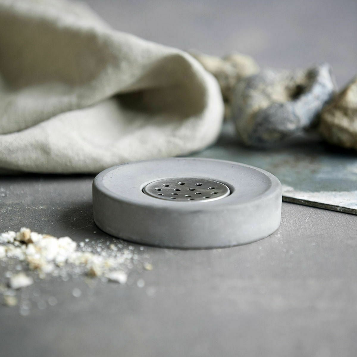 Porte-savon Cement - House Doctor - The Cool Republic