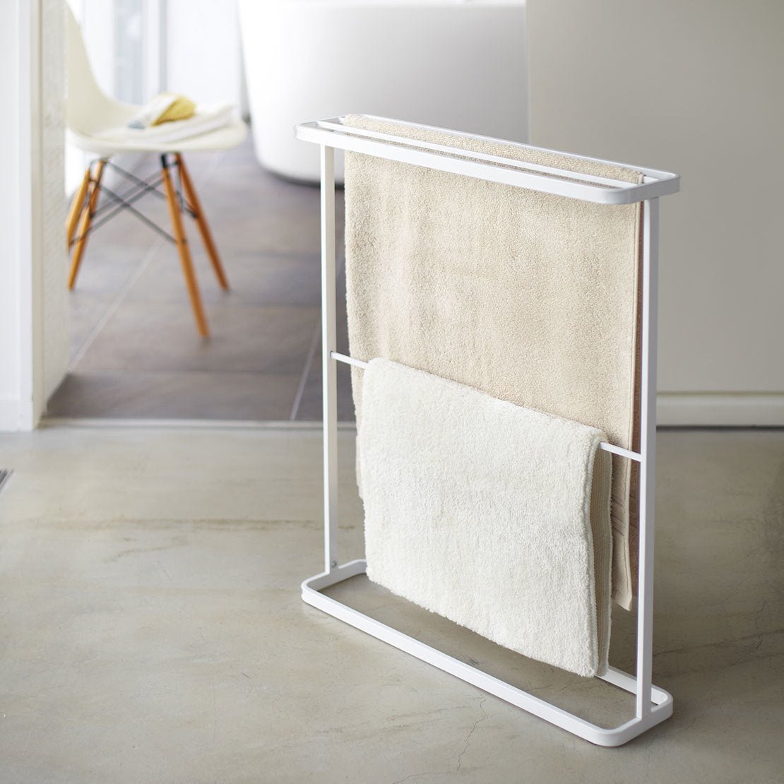 Porte serviettes blanc Tower - Yamazaki - The Cool Republic