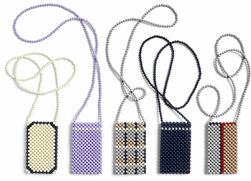 Porte - téléphone en perles bleu marine Rubus Perla - Hay - The Cool Republic