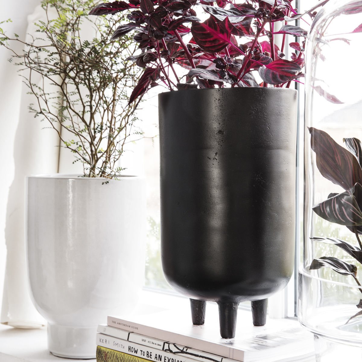 Pot de fleur en aluminium noir 26cm Jang - House Doctor - The Cool Republic