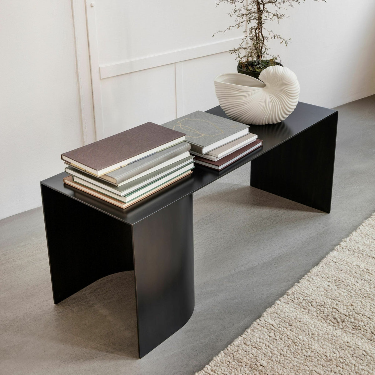 Pot en grès écru coquillage - Ferm Living - The Cool Republic
