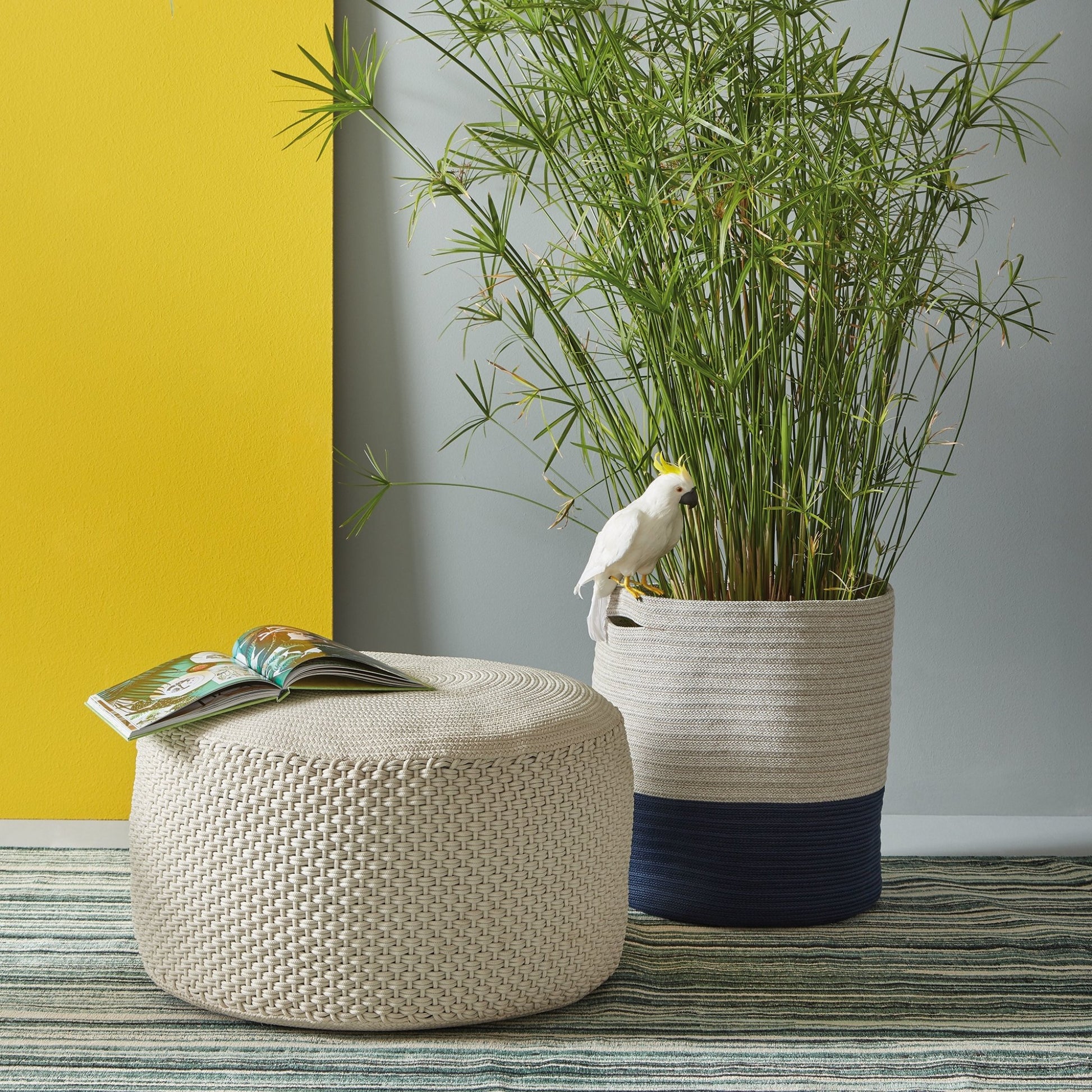 Pouf bleu Berenice - Meme Design - The Cool Republic