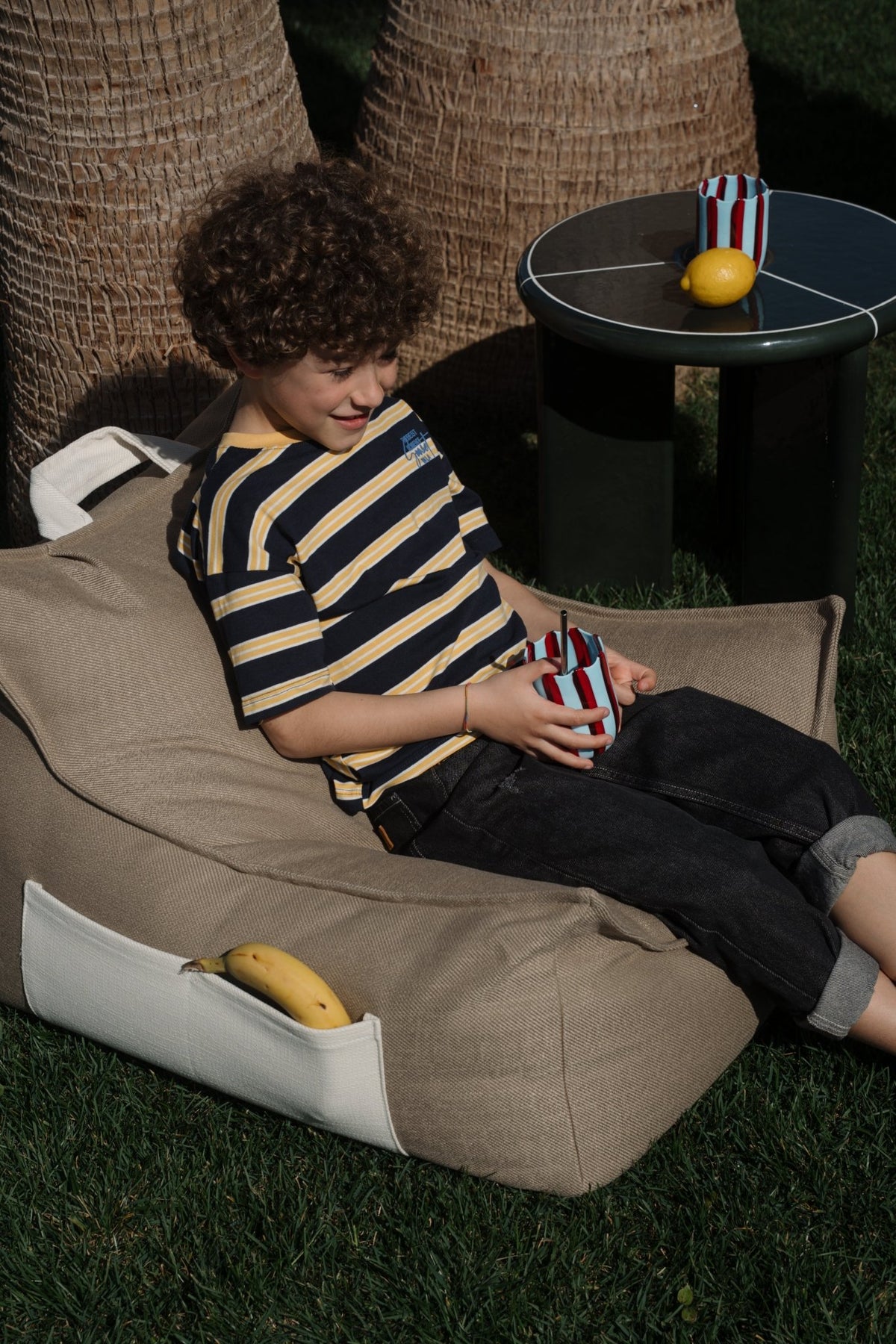 Pouf d'extérieur pour enfant en polypropyène recyclé beige 80x70x50cm - Wigiwama - The Cool Republic