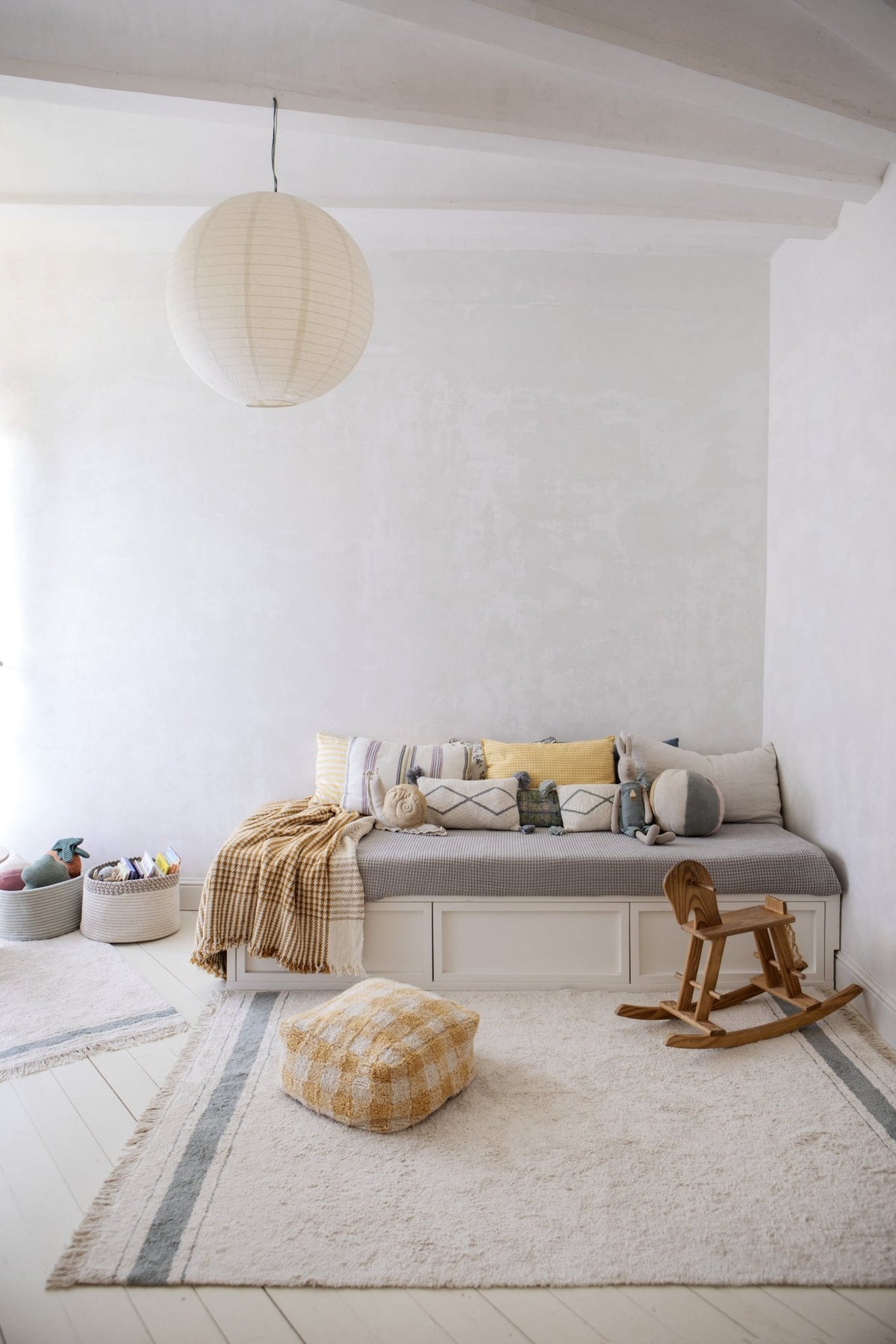 Pouf en coton jaune 40 x 20 cm Vichy - Lorena Canals - The Cool Republic