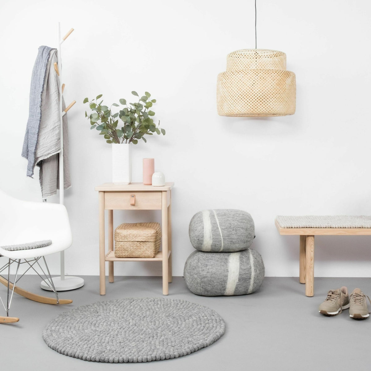 Pouf en laine gris marbré M Carl - myfelt - The Cool Republic