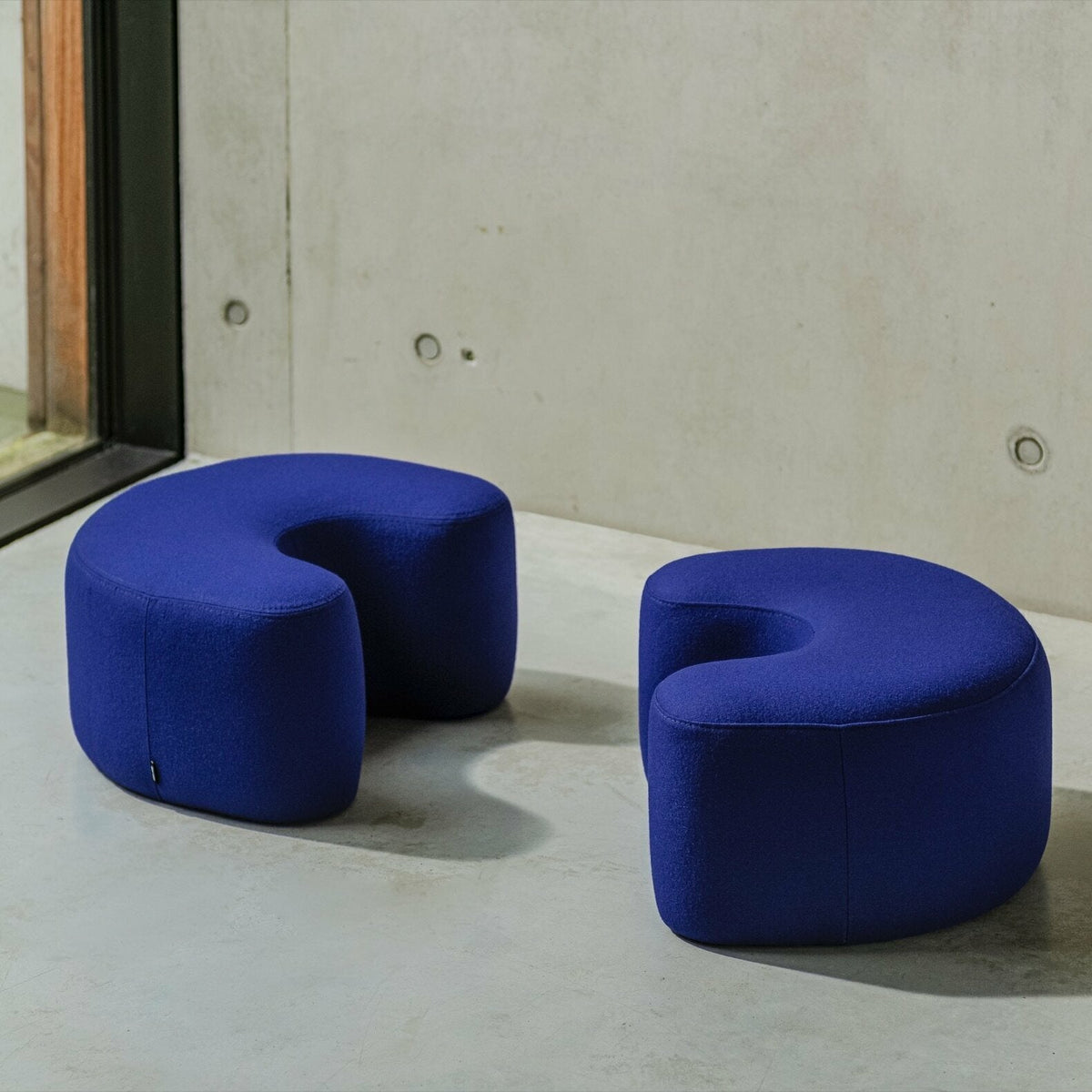 Pouf en laine myrtille Ü - noo.ma - The Cool Republic