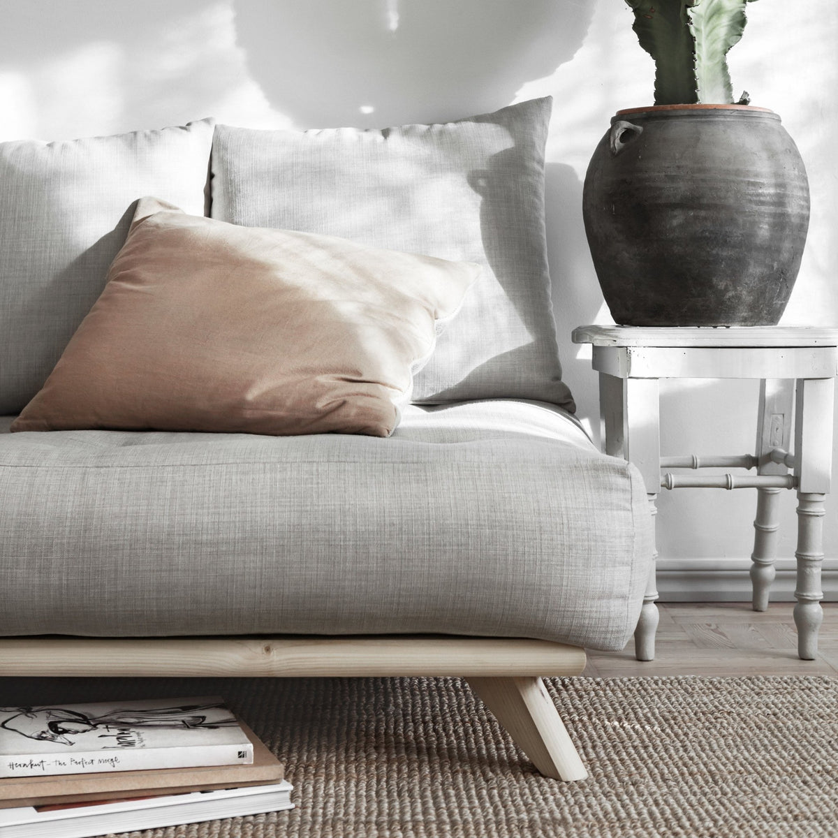 Pouf en pin et tissu écru 100x90x40cm Senza - Karup Design - The Cool Republic