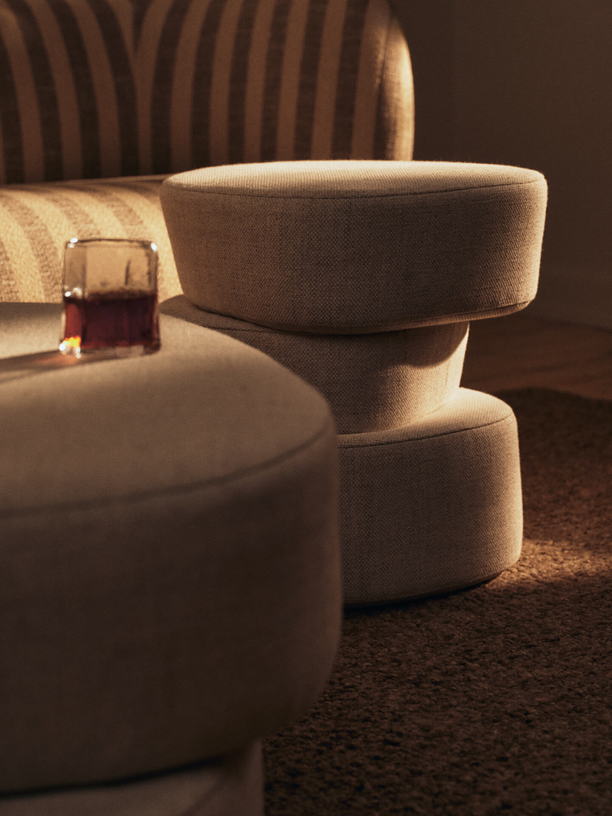 Pouf en polyester off - white 43x41x46cm Plyo - Ferm Living - The Cool Republic