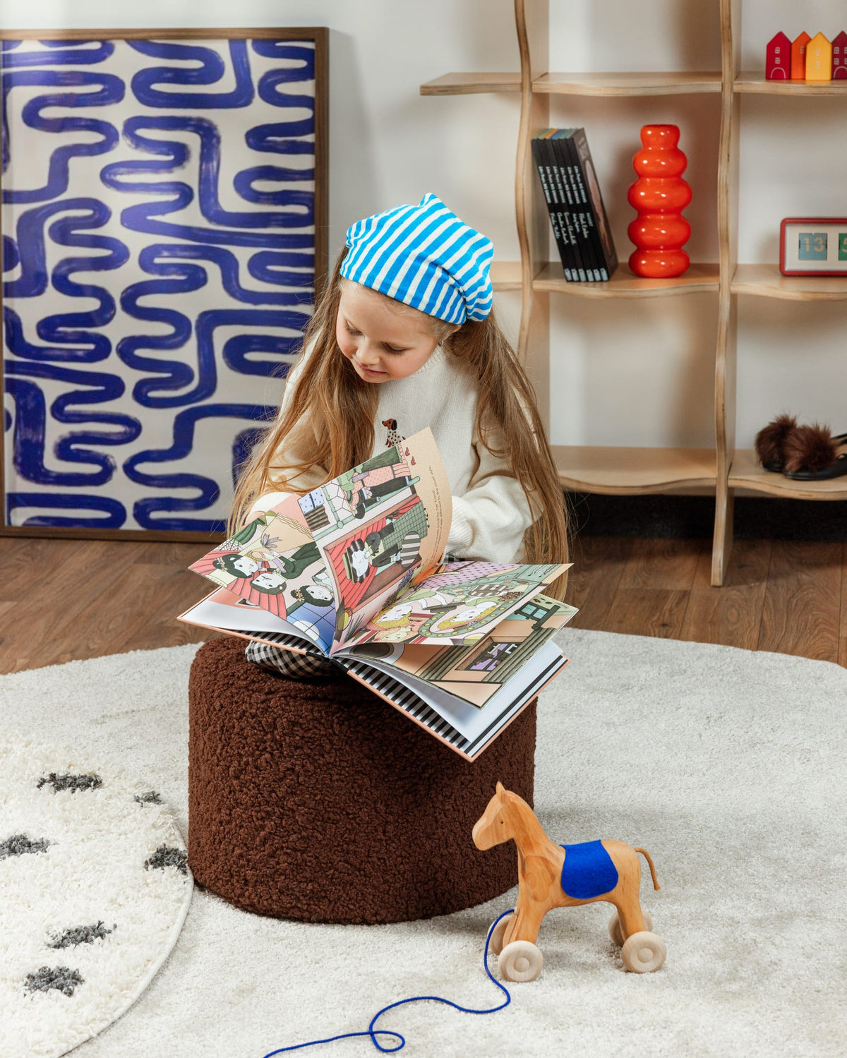 Pouf en teddy bouclé marron 39,5x25cm Warm Hazel - Wigiwama — vue 2