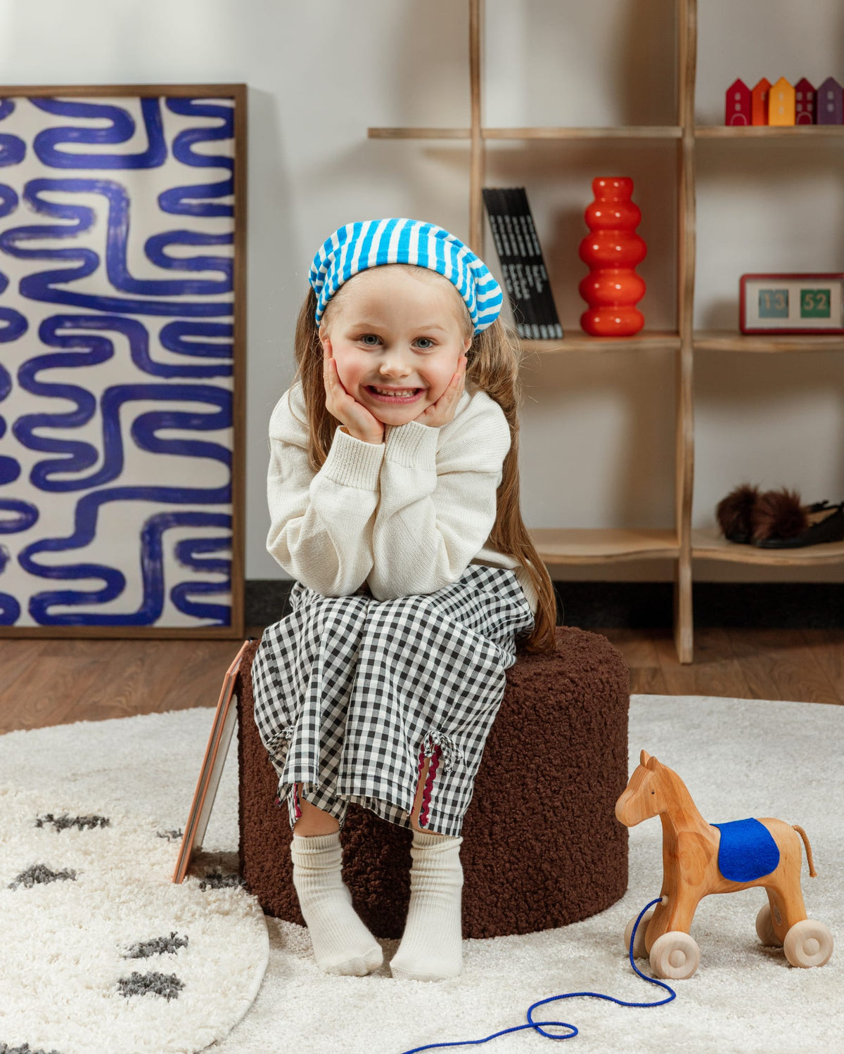 Pouf en teddy bouclé marron 39,5x25cm Warm Hazel - Wigiwama — vue 5