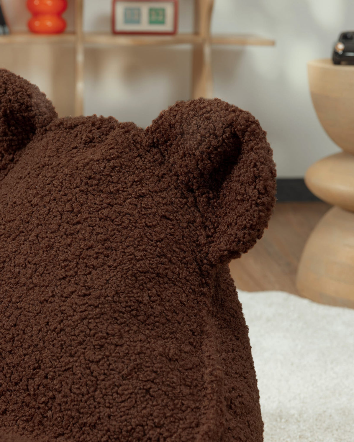 Pouf en teddy bouclé marron 70x60x42cm Ours - Wigiwama — vue 3