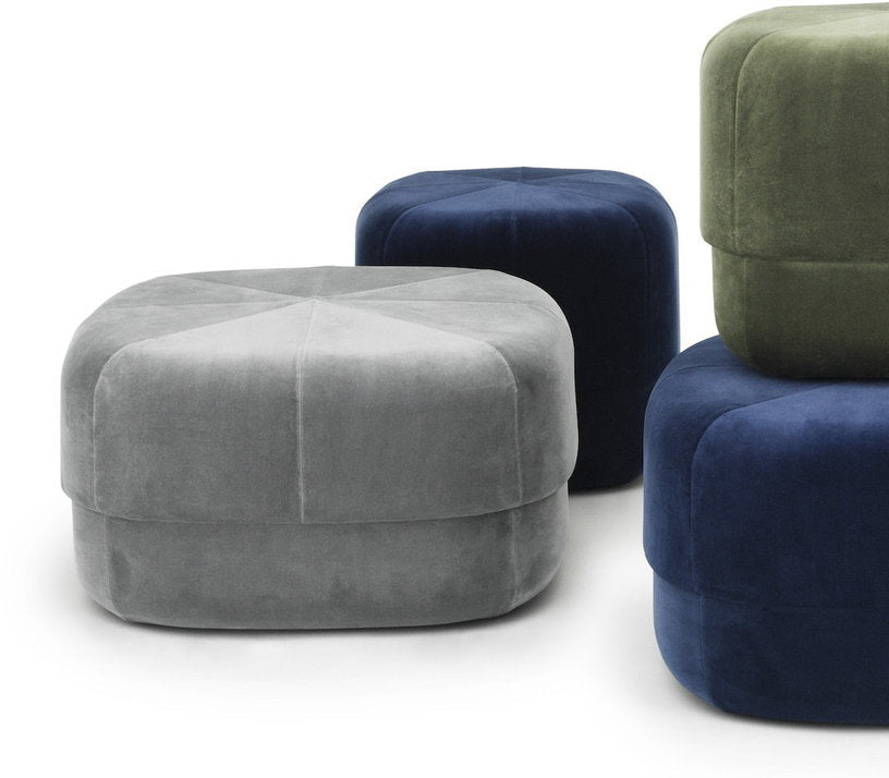 Pouf en velours 46 cm bleu foncé Circus foncé bleu - Normann Copenhagen - The Cool Republic