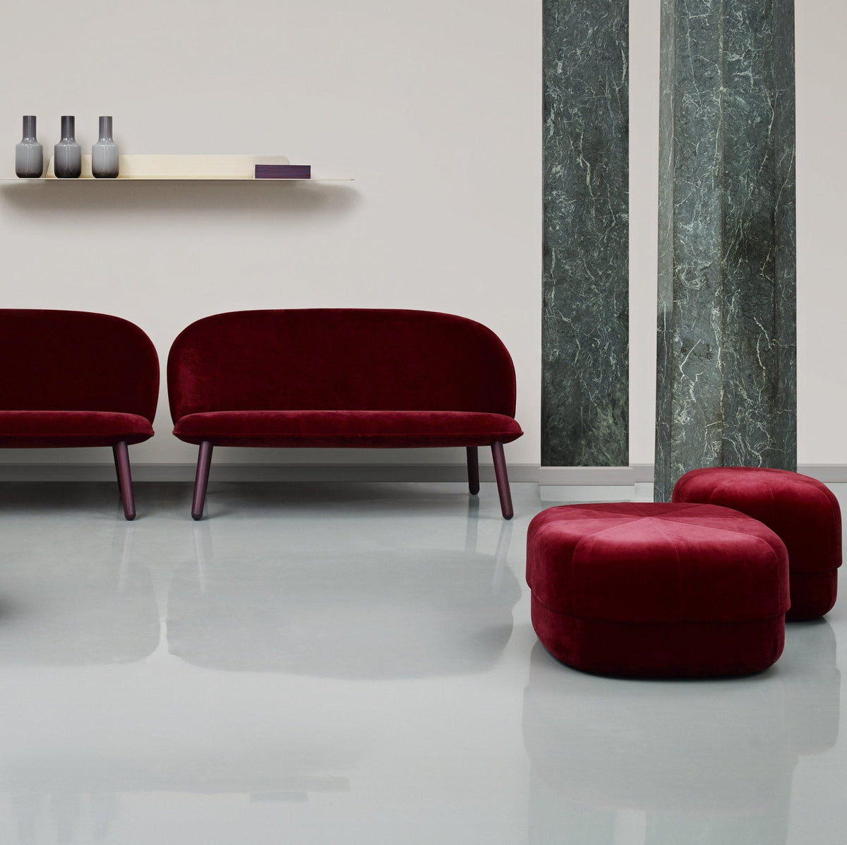 Pouf en velours 46 cm bordeaux Circus foncé rouge - Normann Copenhagen - The Cool Republic