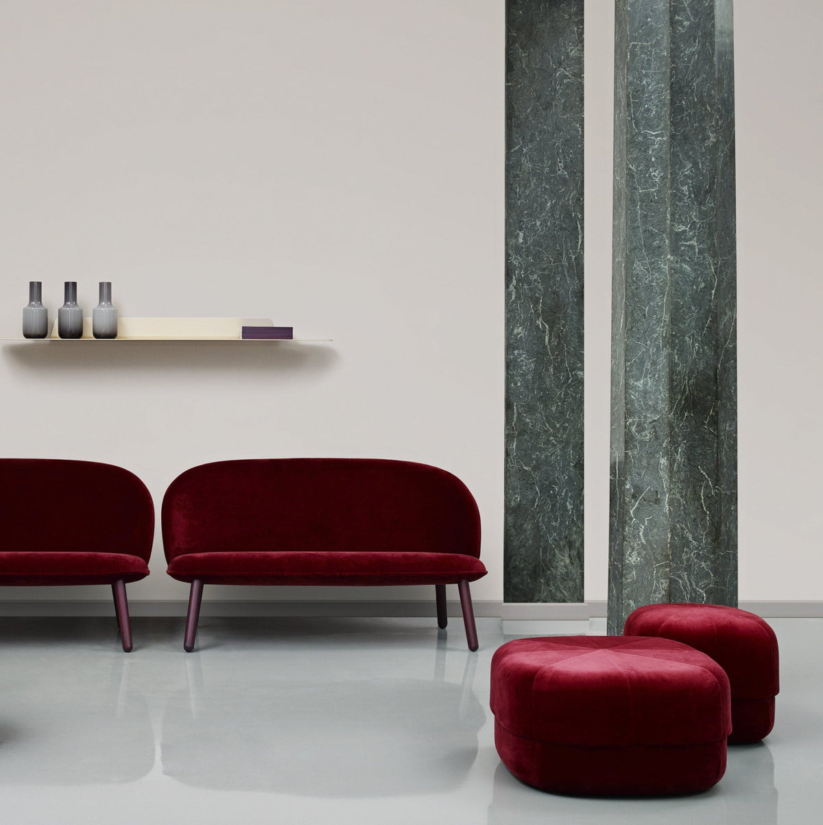 Pouf en velours 46 cm rouge Circus Rust - Normann Copenhagen - The Cool Republic