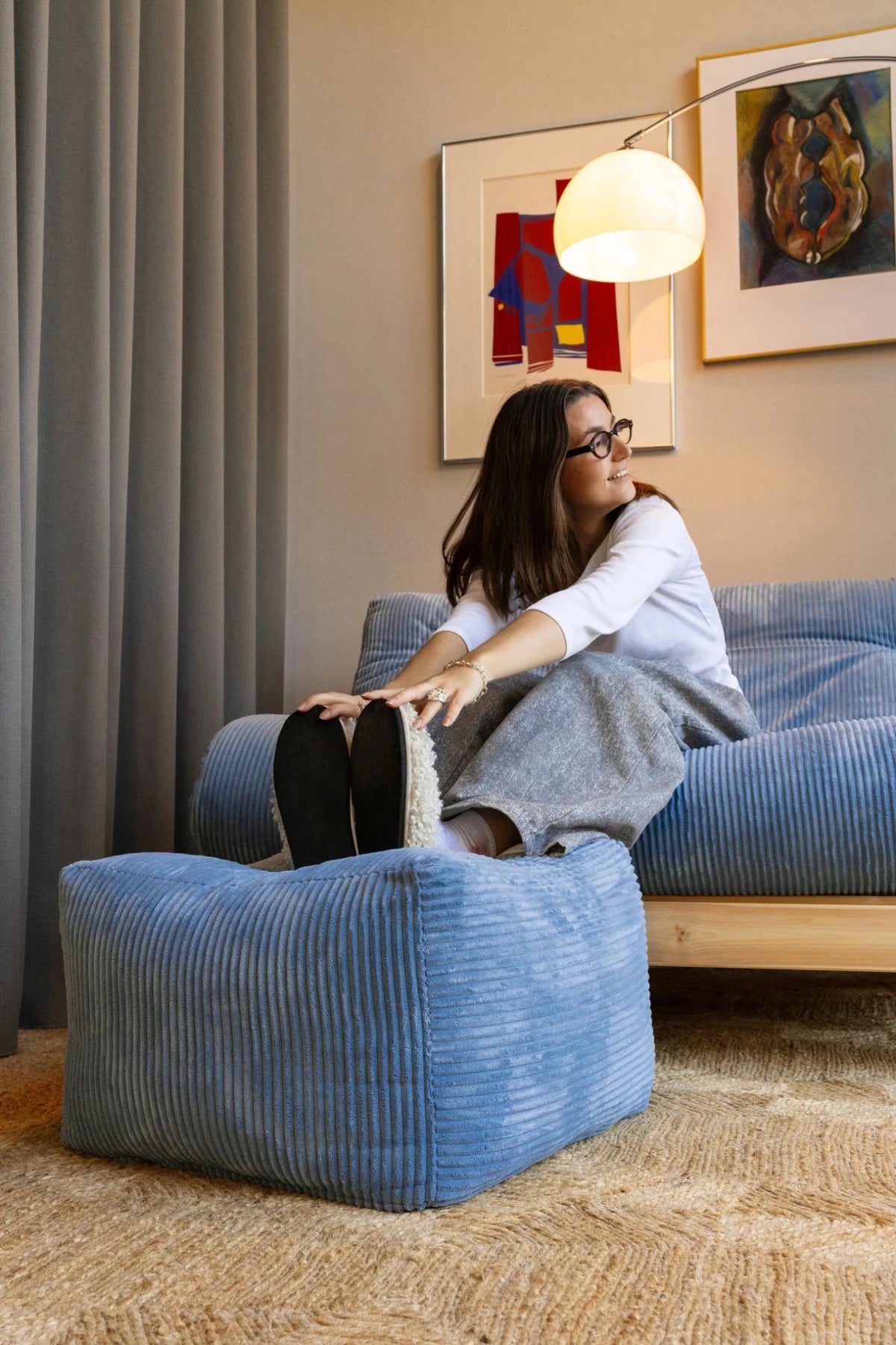 Pouf en velous strié bleu 50x35cm Buddy - Karup - The Cool Republic