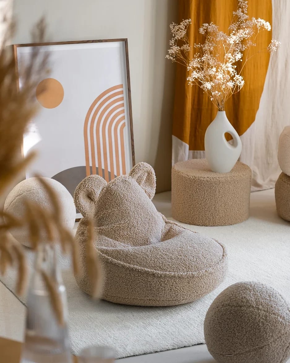 Pouf et repose-pieds en teddy bouclé beige 70x60x42cm Biscuit Bear - Wigiwama — vue 2